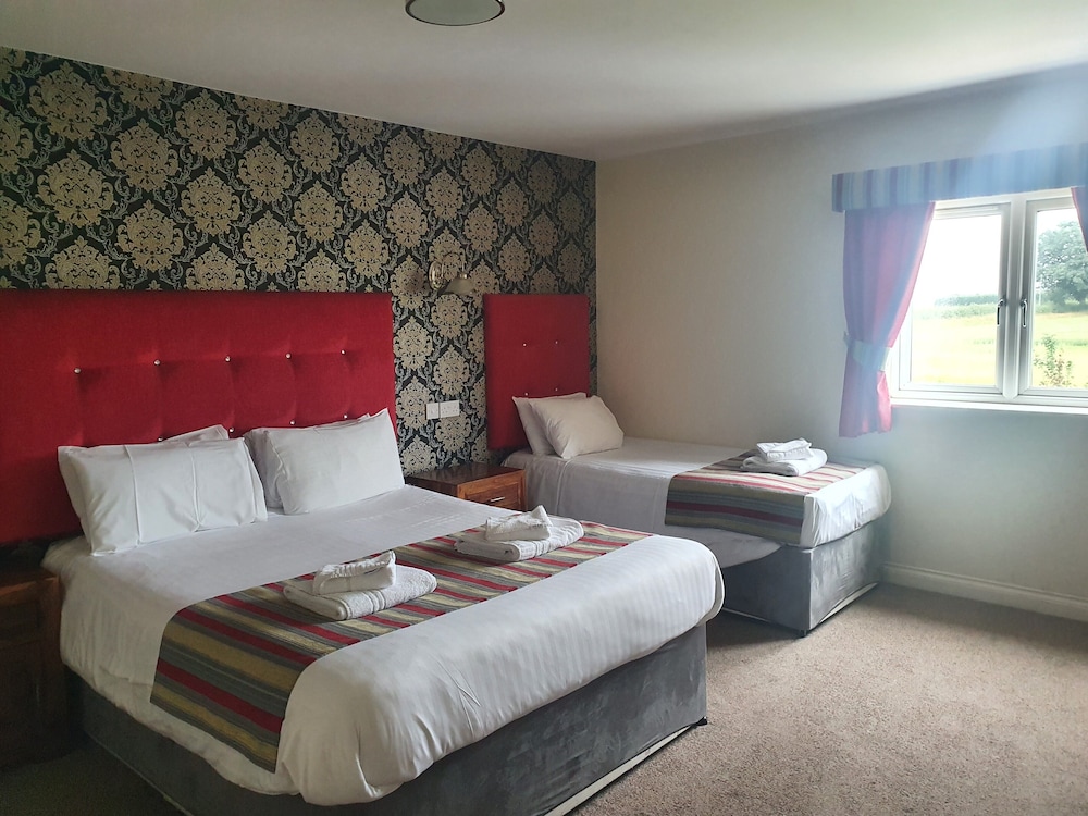 cuttle bridge inn hotel