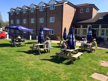 cuttle bridge inn hotel