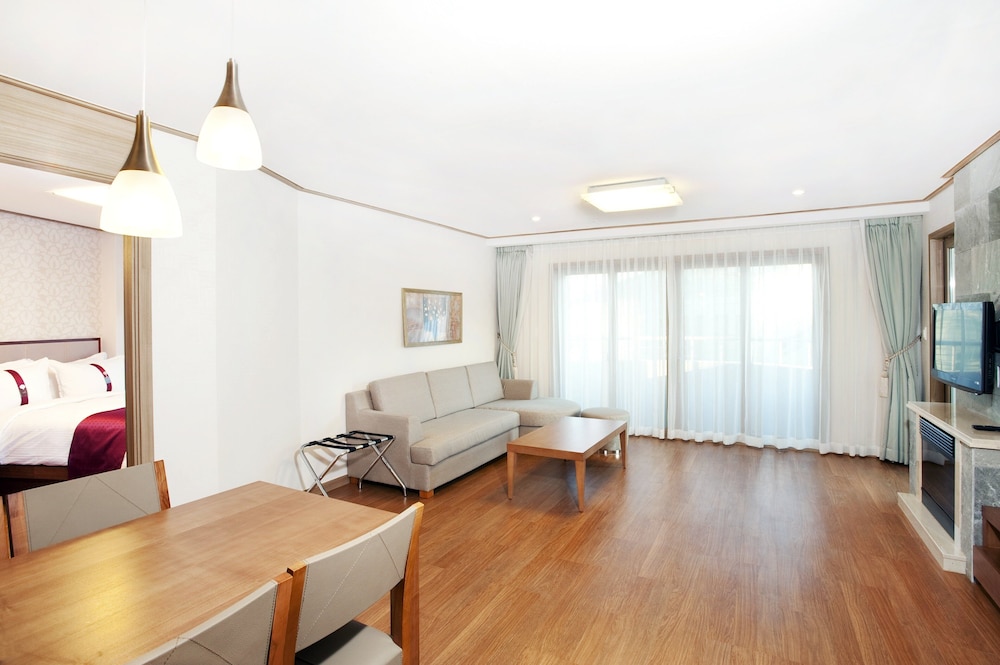 holiday inn alpensia pyeongchang suites by ihg