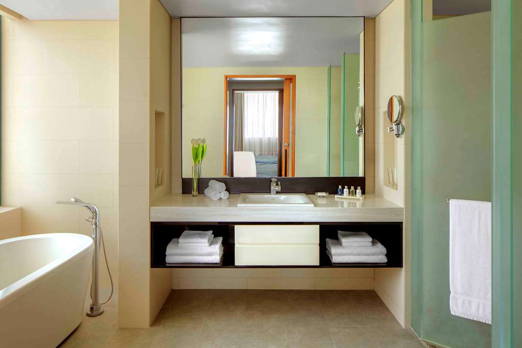 radisson blu cebu