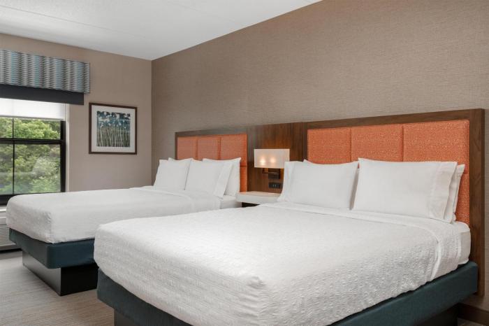 hampton inn and suites wilkes barre scranton