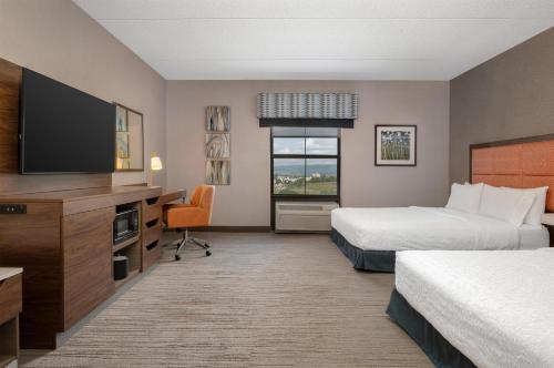 hampton inn and suites wilkes barre scranton