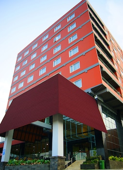 Merapi Merbabu Hotels & Resort Bekasi,Cikarang>>Bekasi,4 star