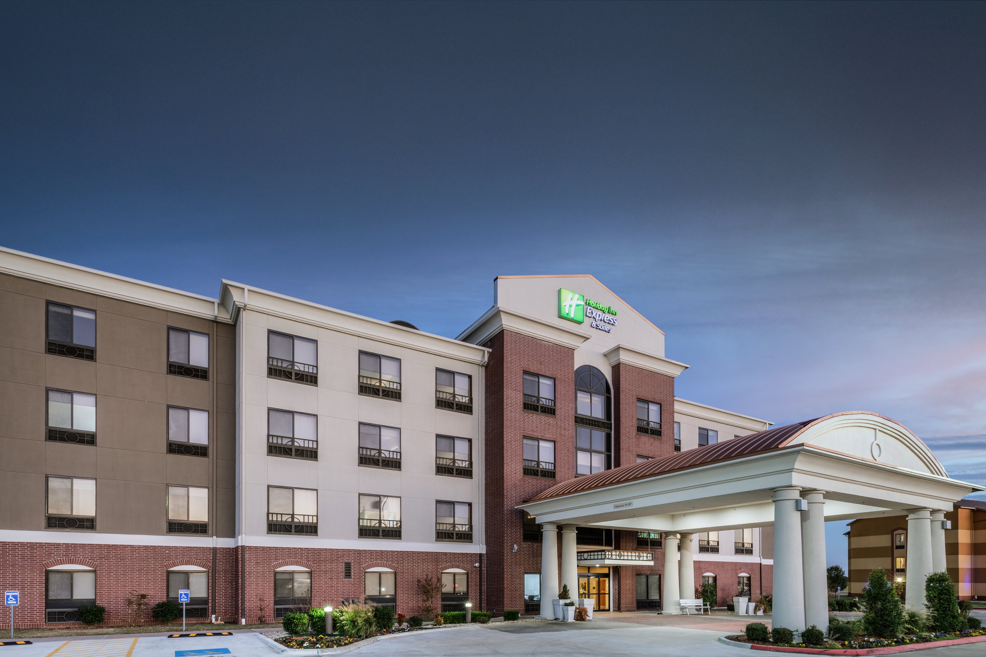 holiday inn express hotel and suites pryor by ihg