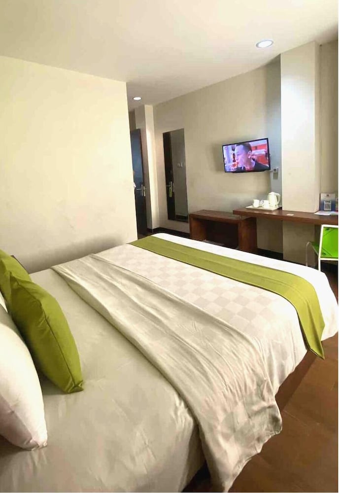 hotel candi indah akpol semarang