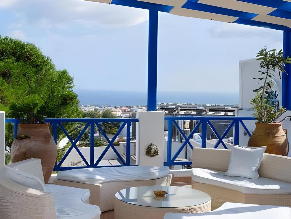 loizos stylish residences