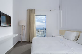 loizos stylish residences