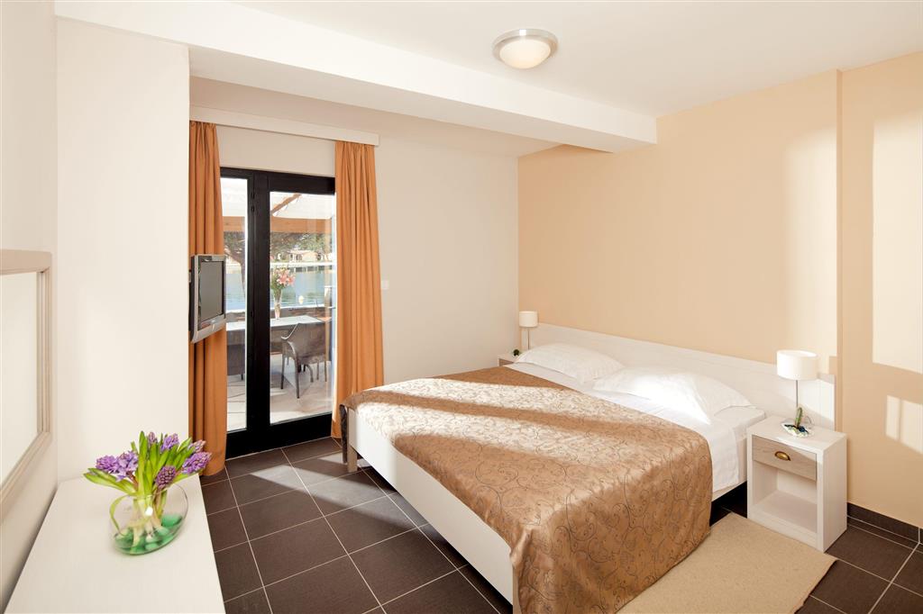 apartments amfora plava laguna