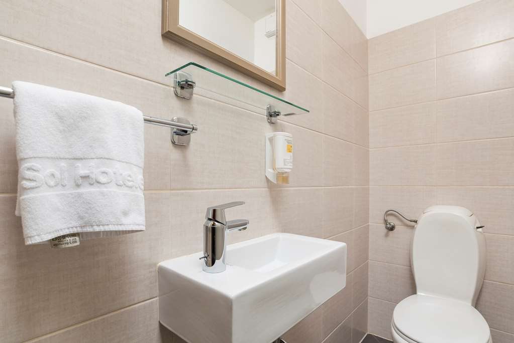 apartments amfora plava laguna