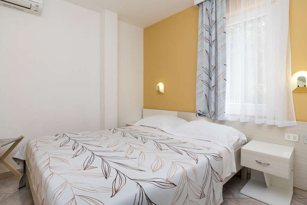 apartments amfora plava laguna