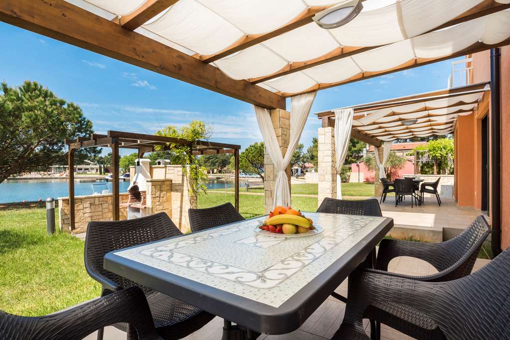 apartments amfora plava laguna