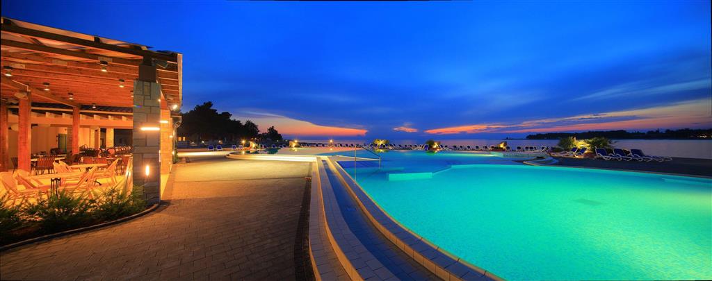 apartments amfora plava laguna