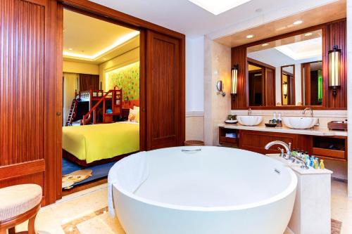 intercontinental xishuangbanna resort by ihg