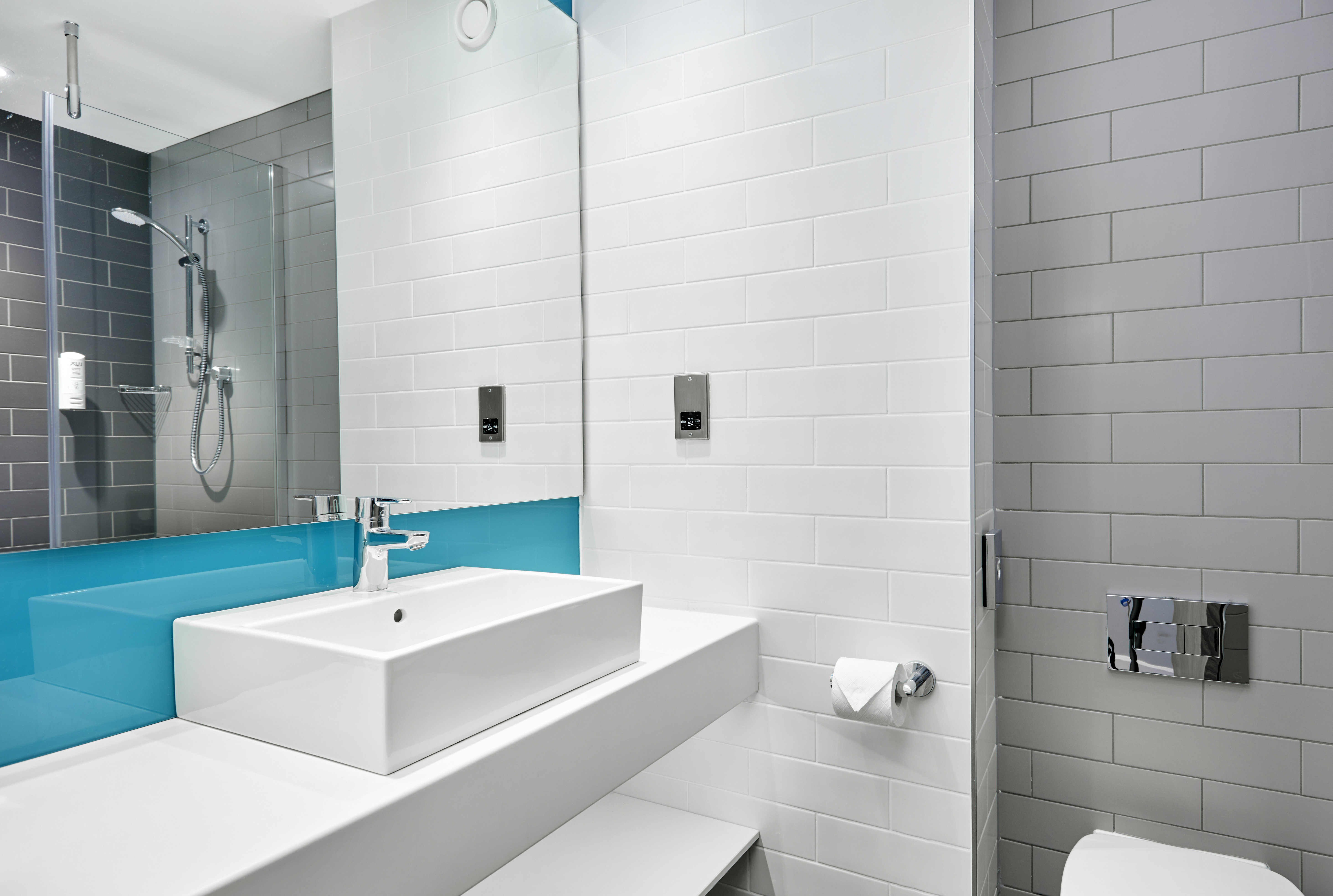 holiday inn express grimsby by ihg