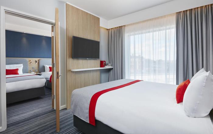 holiday inn express grimsby by ihg