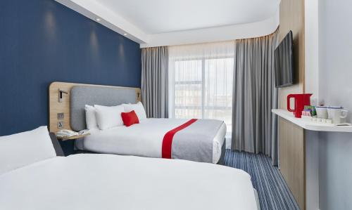 holiday inn express grimsby by ihg