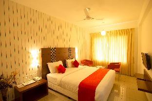 hotel vels grand inn