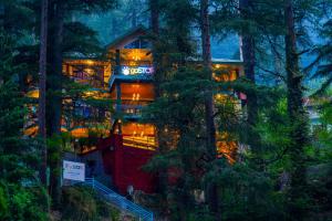 goSTOPS Kasol - Hostel,Sosan,2 star