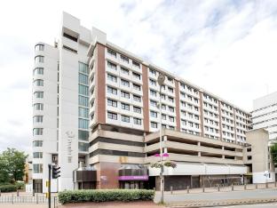 premier inn london kingston upon thames