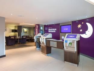 premier inn london kingston upon thames