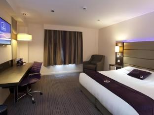 premier inn london kingston upon thames