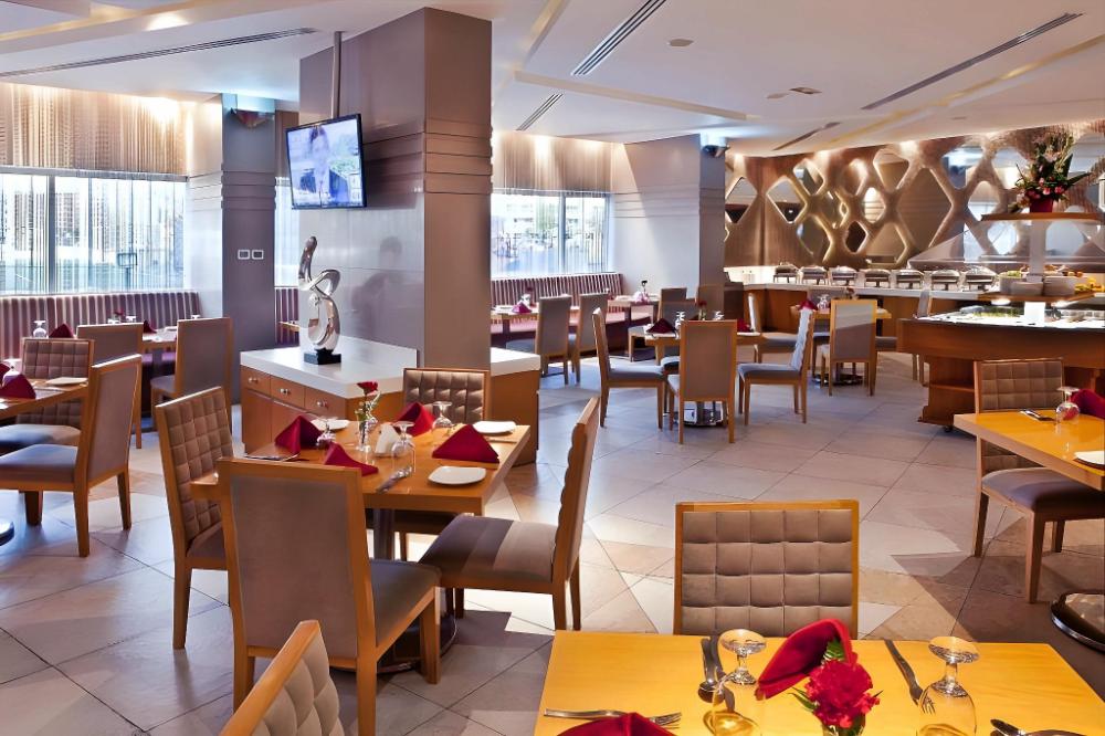 landmark grand hotel