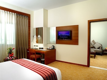 landmark grand hotel