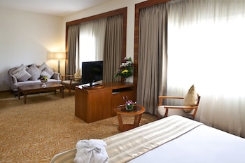 landmark grand hotel