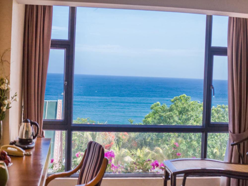 sanya luyi sea view hotel