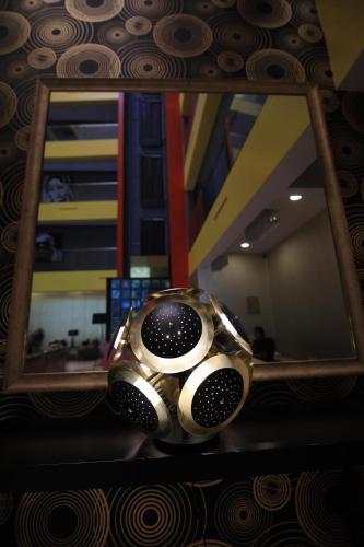 landmark suites