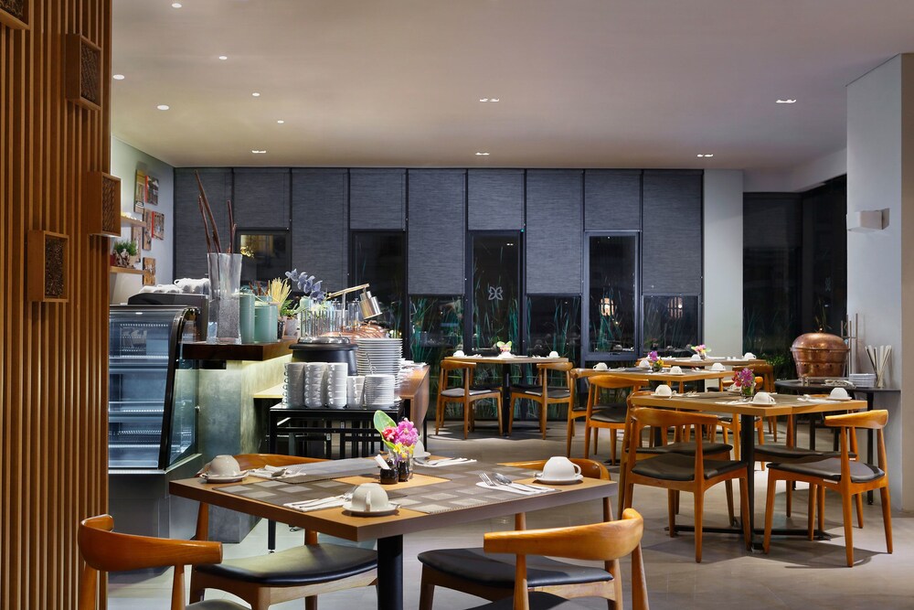 batiqa hotel jababeka cikarang