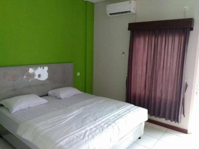 new bandengan beach hotel