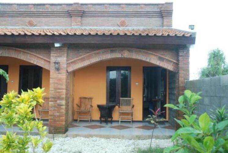 new bandengan beach hotel