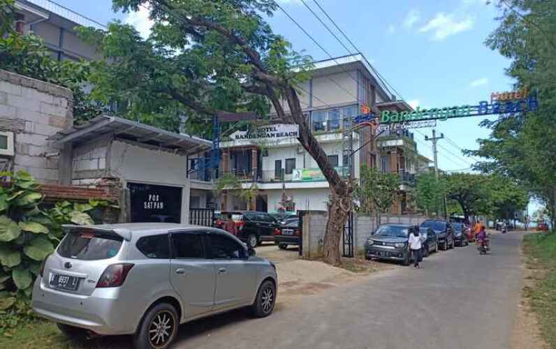 new bandengan beach hotel