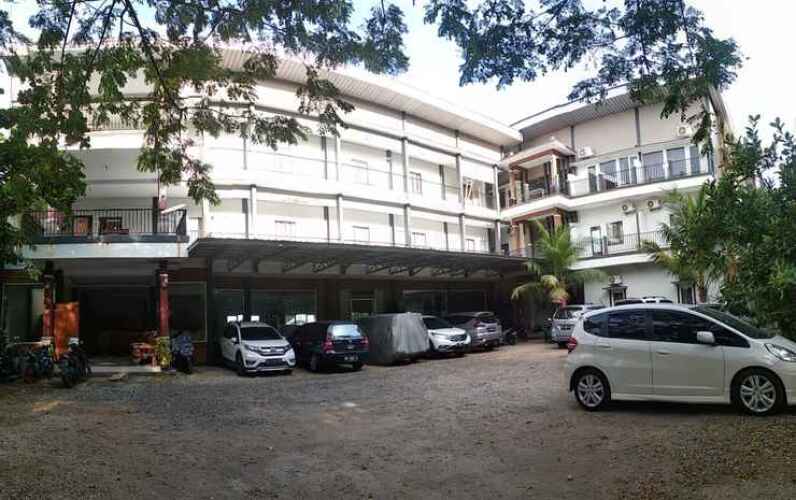 new bandengan beach hotel