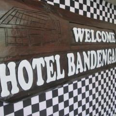 new bandengan beach hotel