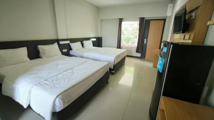 new bandengan beach hotel