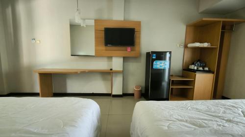 new bandengan beach hotel