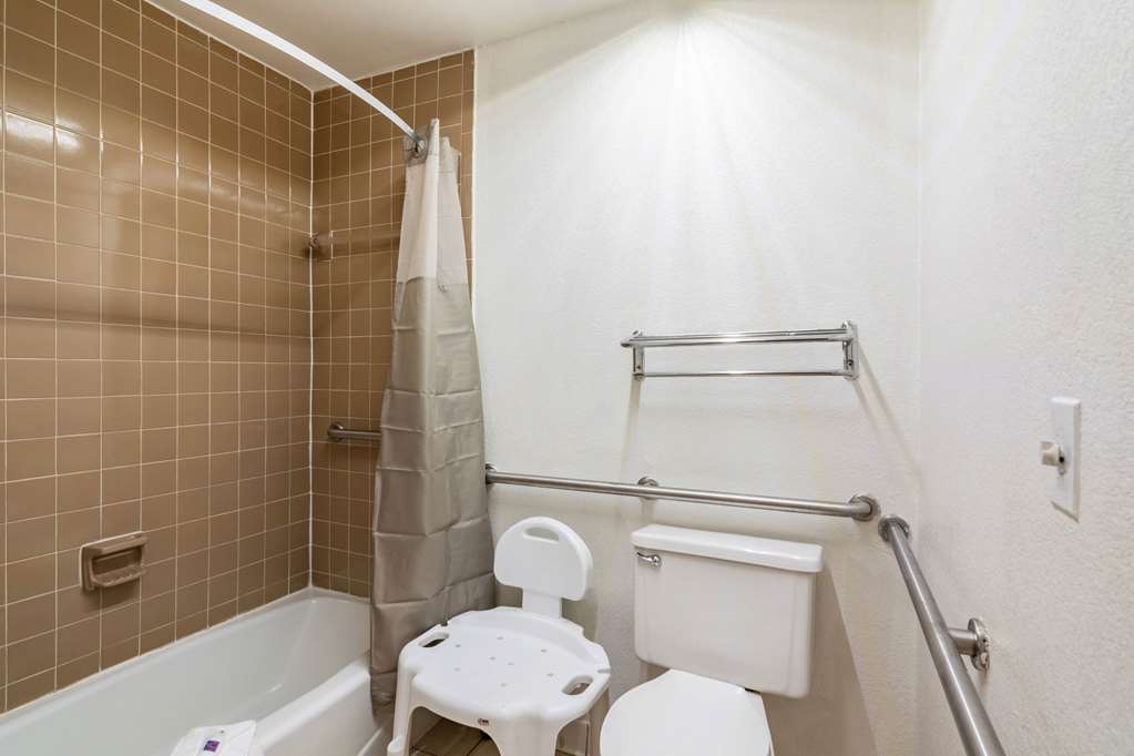 motel 6 portsmouth va