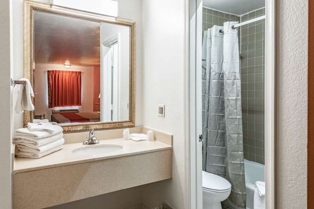 motel 6 portsmouth va