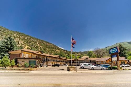 glenwood springs inn