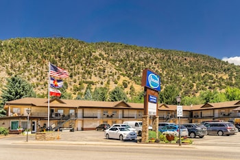 glenwood springs inn