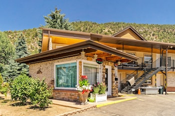 glenwood springs inn
