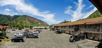 glenwood springs inn