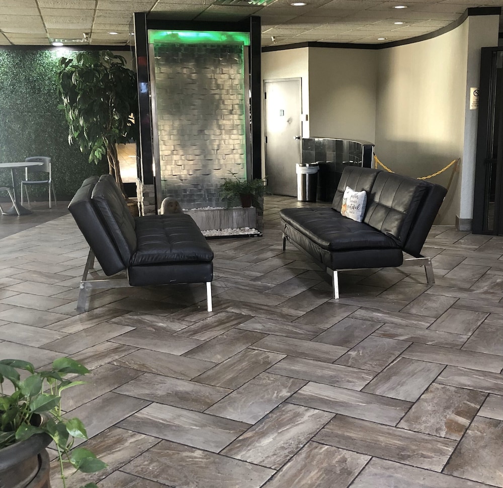 lamplighter inn and suites south