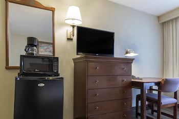 lamplighter inn and suites south