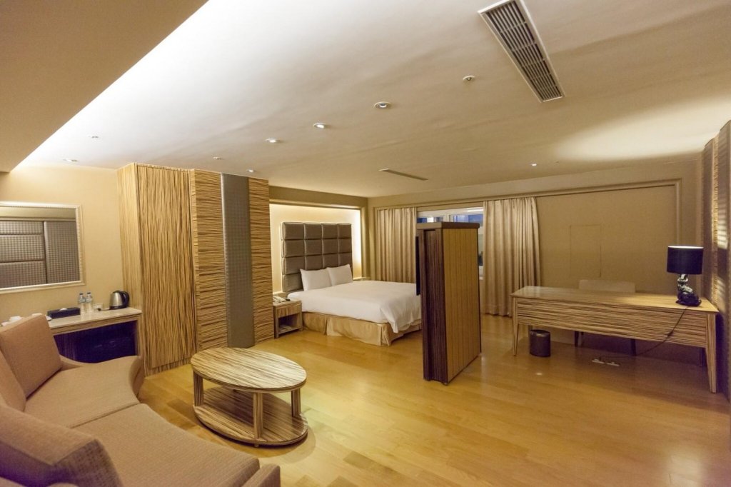 Yoai Jing Shang Hotel,Near Kaohsiung Museum Of Fine Arts,4 star