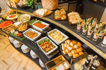 Q21 Hotel,Yancheng>>Kaohsiung,3 star