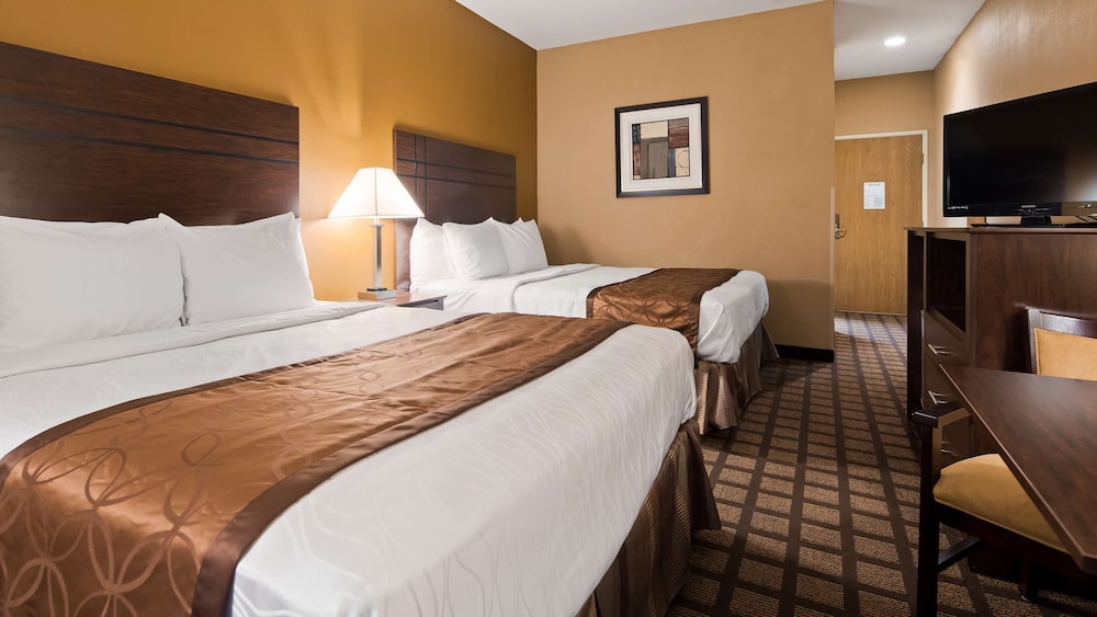 best western plaza hotel saugatuck
