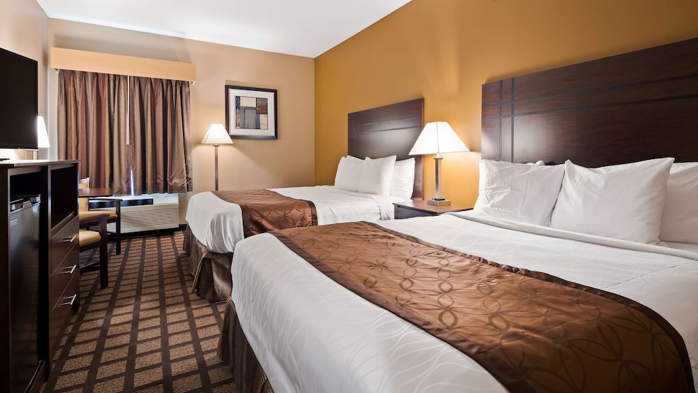 best western plaza hotel saugatuck